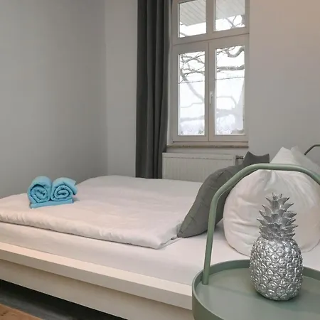 Sanssouci - Baederstilvilla Mit Individuellen Apartment