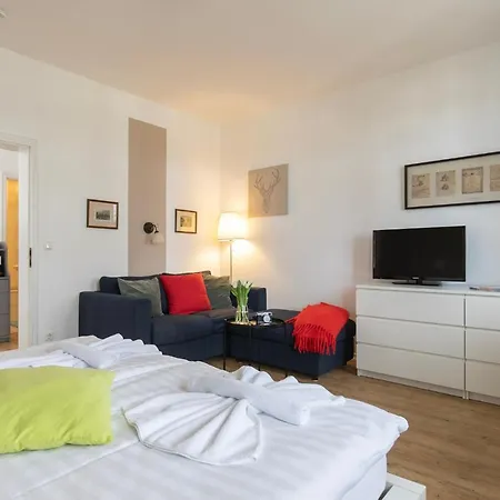Sanssouci - Baederstilvilla Mit Individuellen Apartment