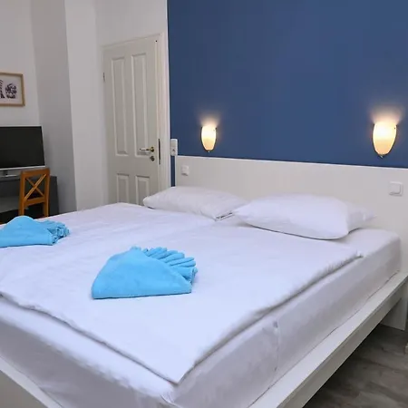 Sanssouci - Baederstilvilla Mit Individuellen Apartment *
