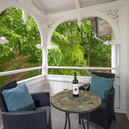 Sanssouci - Baederstilvilla Mit Individuellen Apartment *